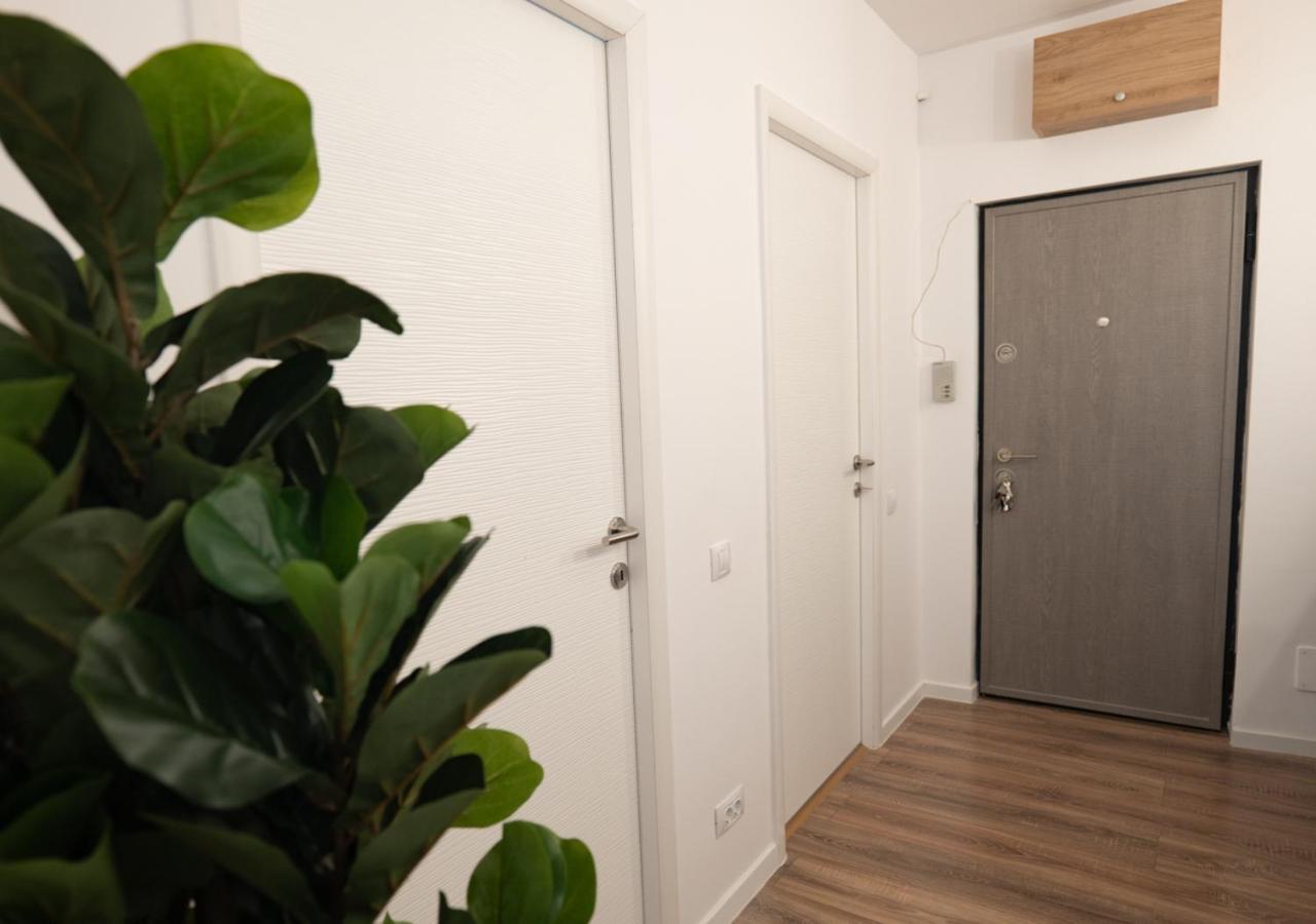 Ferienwohnung Garsoniera Lux Tineretului Bukarest Exterior foto